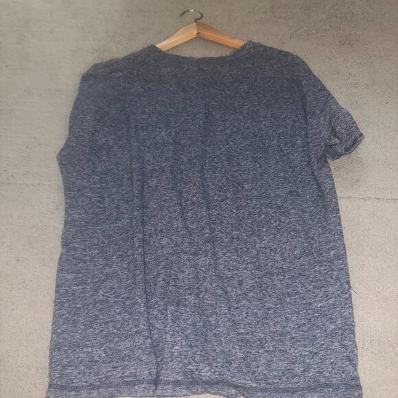 Men's Joe's Grey V-Neck - Picture 4 of 5